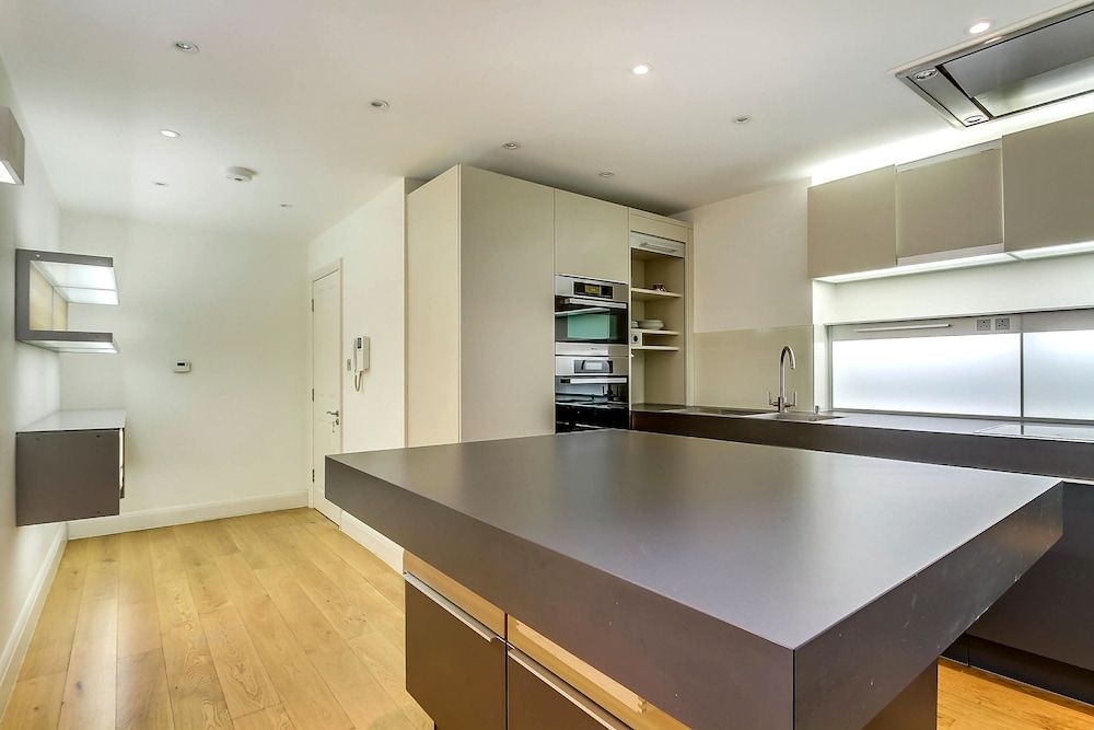 undefined Pont Street Mews Townhouse 9