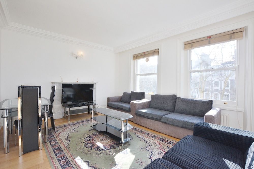 undefined 15 Beaufort Gardens Apartments 2