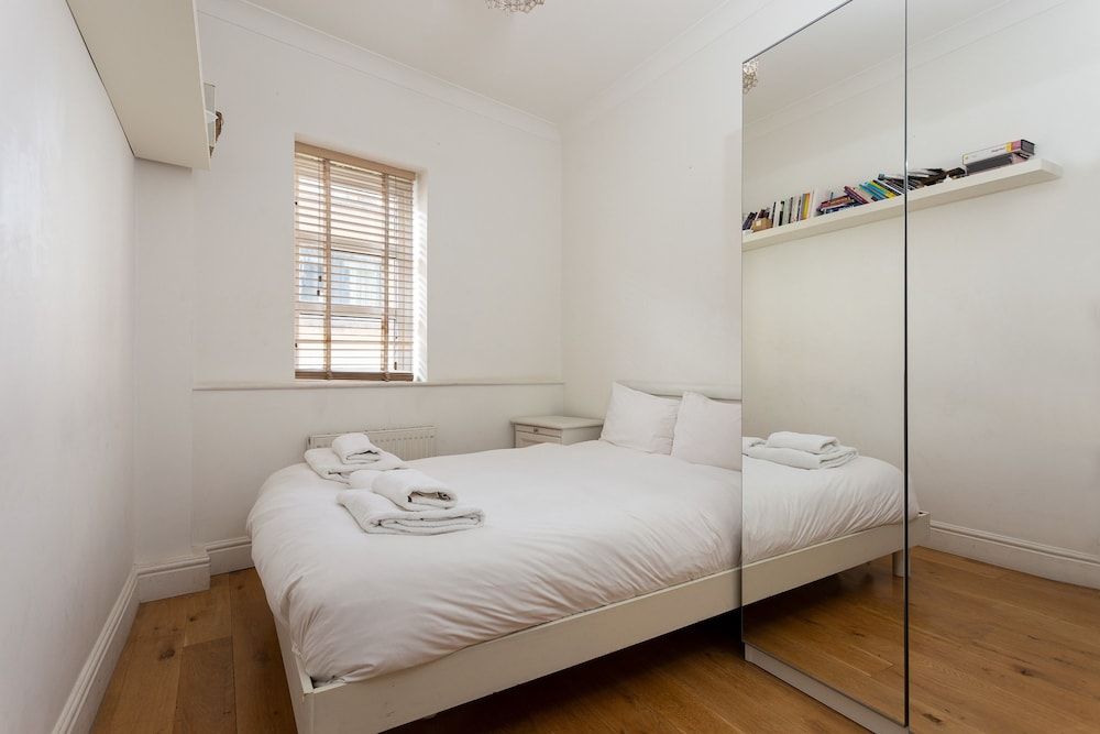 undefined Comfortable Flat Near Liverpool Street With 2 Bedrooms 4