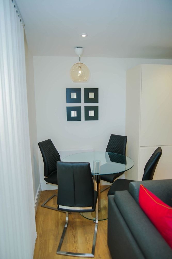 undefined Executive 2 Bed Apartment 5