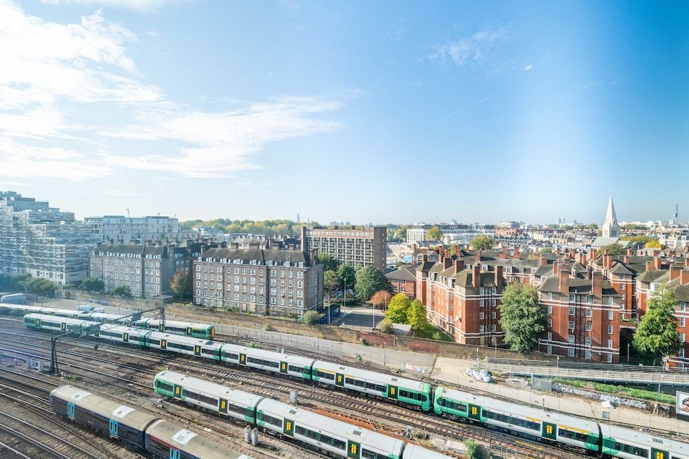 Luxurious Victoria Home by the Apollo Theatre Apartment (3 Bedrooms) 43