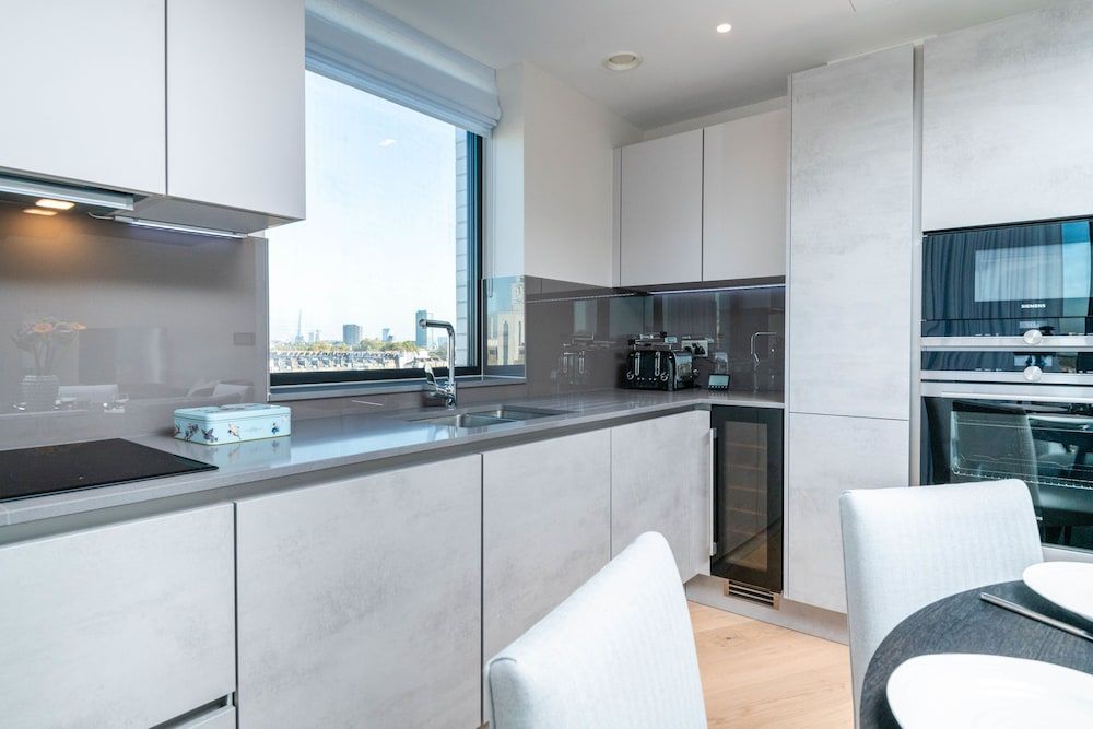 Luxurious Victoria Home by the Apollo Theatre Apartment (3 Bedrooms) 16