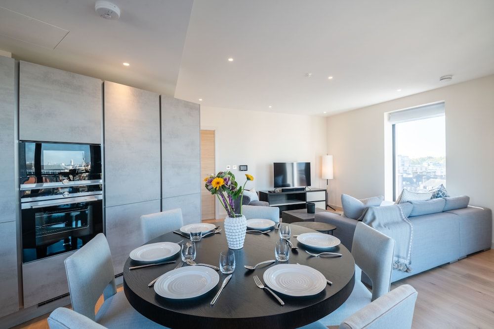 Luxurious Victoria Home by the Apollo Theatre Apartment (3 Bedrooms) 20