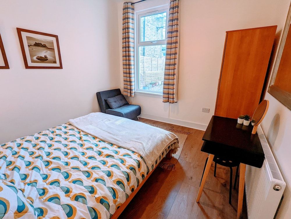 TopHome Stoke Newington Family House, 5 Bedrooms, Kitchen, City View 22