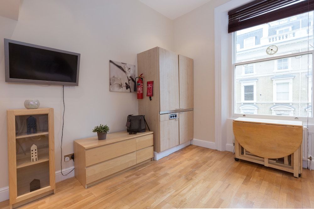 London Villa - 43 Clanricarde Gardens Studio, 1 Double Bed, Non Smoking 6