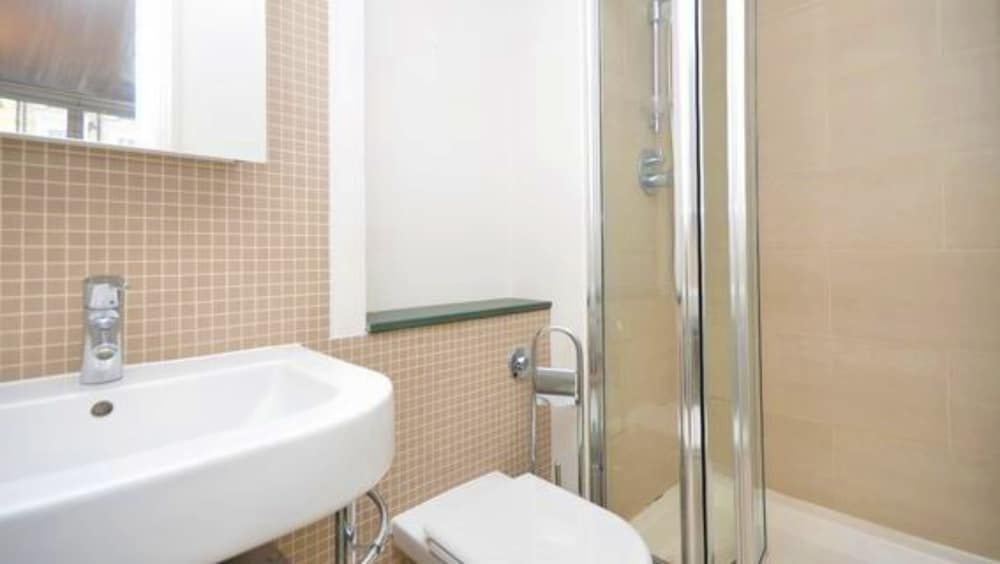 undefined Lexham Gardens 4