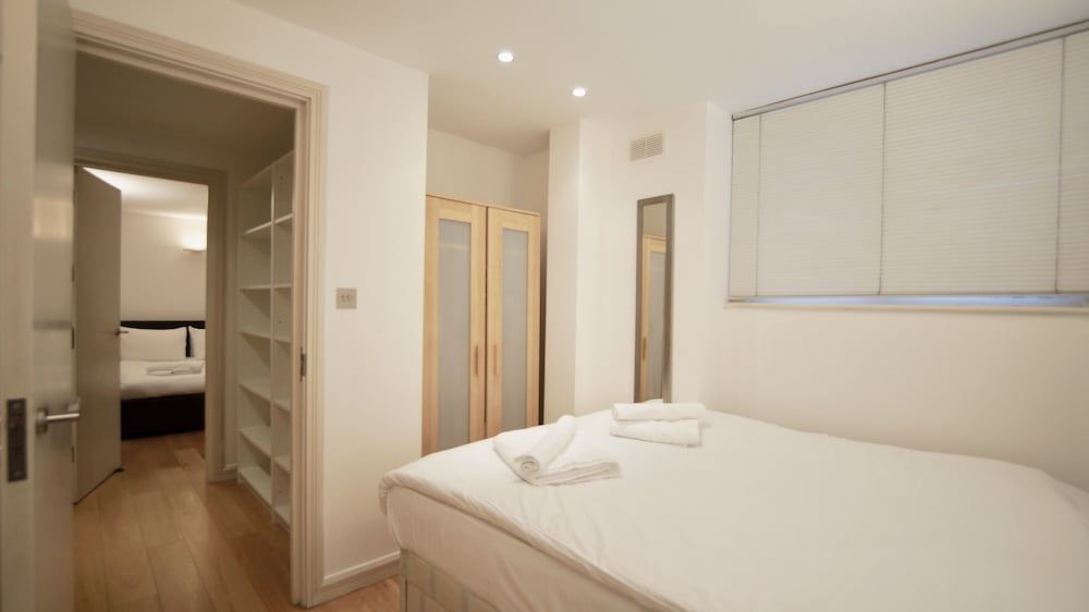 undefined Lexham Gardens 3