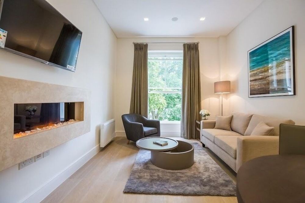 London Villa - 20 Princes Square Luxury Apartment, 1 Double Bed, Kitchen 11
