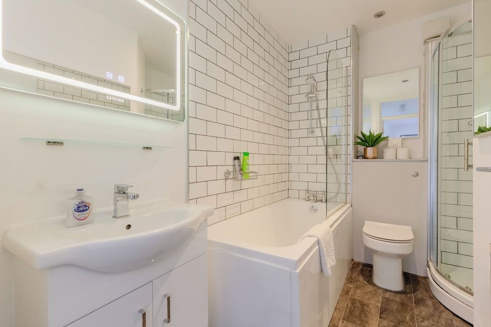 Bright 2 Bedroom Flat in Lambeth With Balcony Apartment (2 Bedrooms) 15