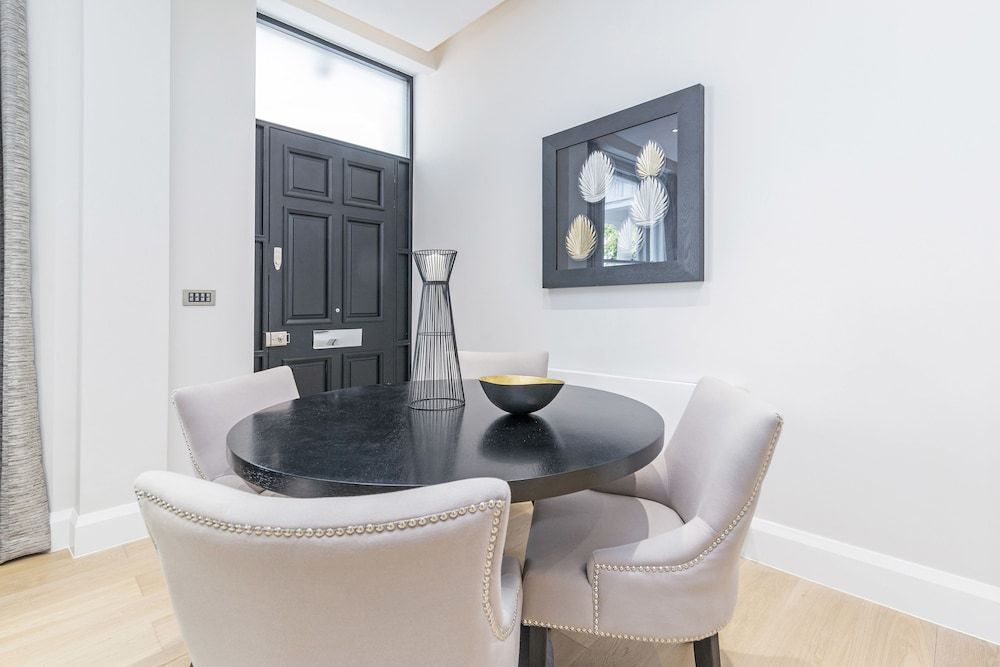 undefined London Villa - 33 St Stephens Gardens 8