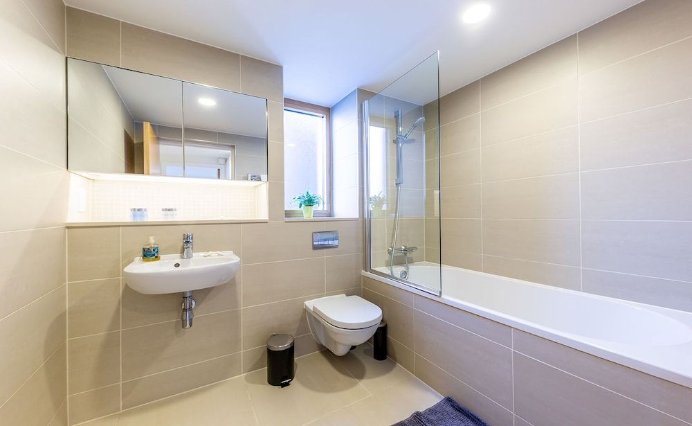 1 Bedroom Stylish Apartment near Regents Park FREE WIFI & AIRCON by City Stay Aparts London Comfort Apartment 10