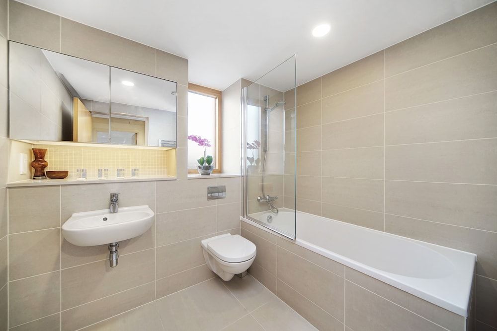 1 Bedroom Stylish Apartment near Regents Park FREE WIFI & AIRCON by City Stay Aparts London Superior Apartment 12