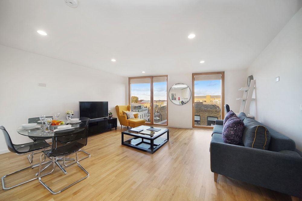 1 Bedroom Stylish Apartment near Regents Park FREE WIFI & AIRCON by City Stay Aparts London Superior Apartment 7