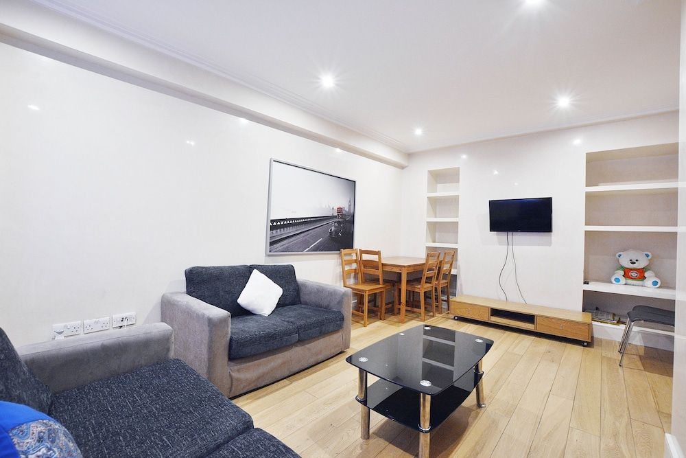 Forset Court Apartments Basic Apartment, 1 Queen Bed, Non Smoking, City View 6