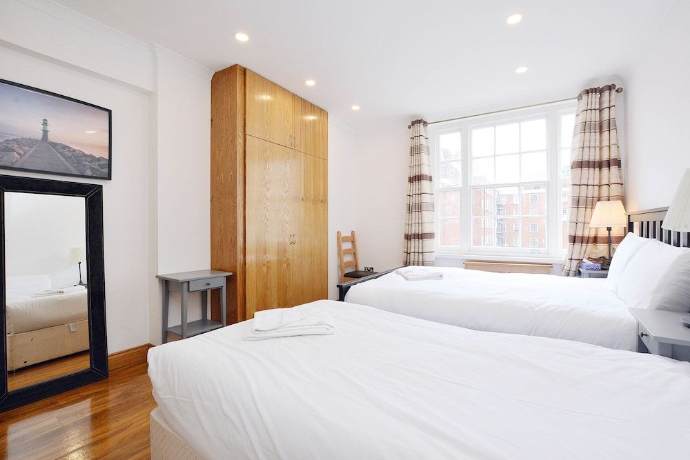 undefined Forset Court Apartments 9