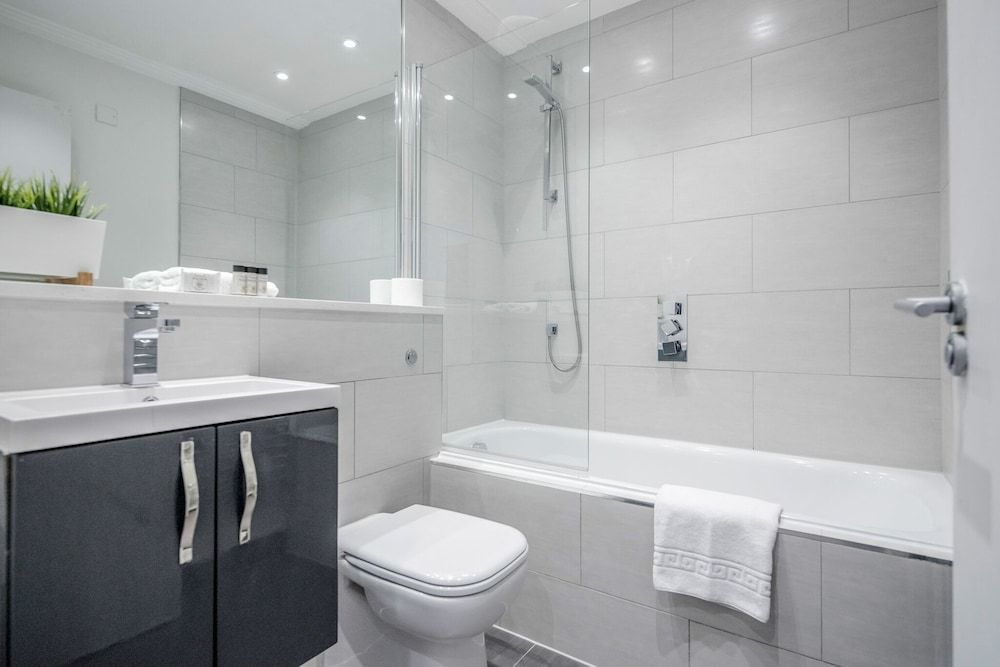 undefined Roomspace Apartments -River House 6