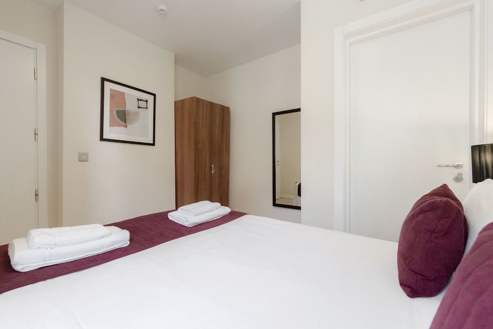 undefined Roomspace Apartments -Sterling House 3