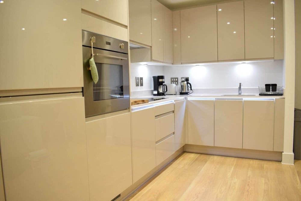 undefined Bright 2 Bedroom Flat in Park Royal 5