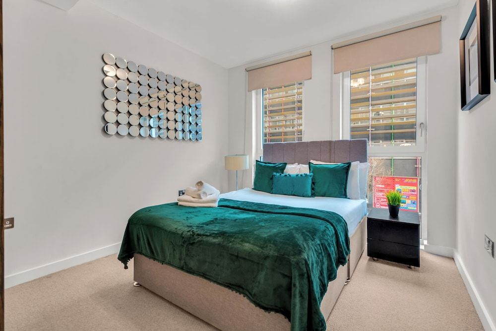 undefined MySquare Apartments Shoredtich 2