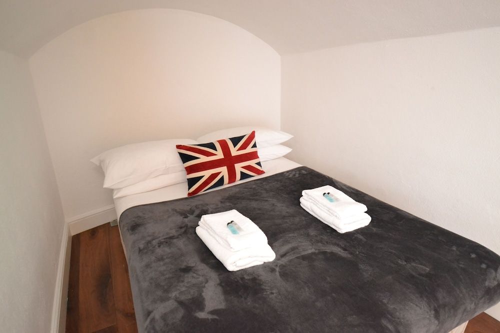 undefined Luxury Hyde Park 5