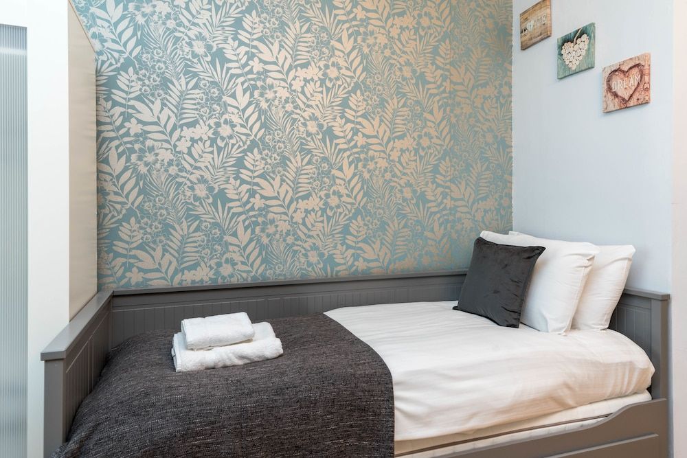 undefined Luxury Studio Apart Piccadilly Circus 3