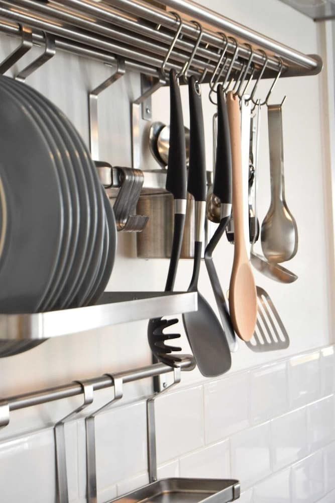 undefined Airy Modern 1 Bed Apartment in Shoreditch 8