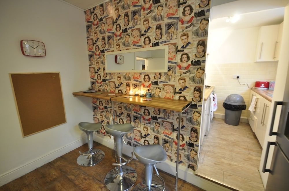 Old Nichol Guest Apartment Basic Apartment, 4 Bedrooms 11