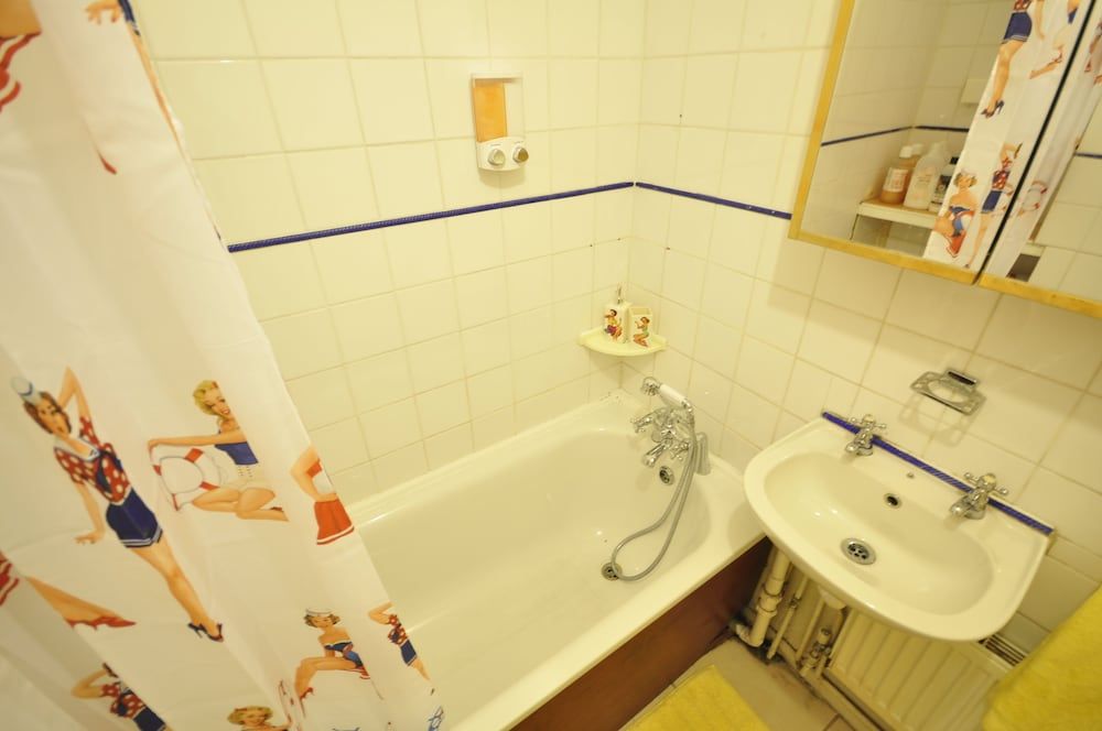 Old Nichol Guest Apartment Basic Apartment, 4 Bedrooms 18