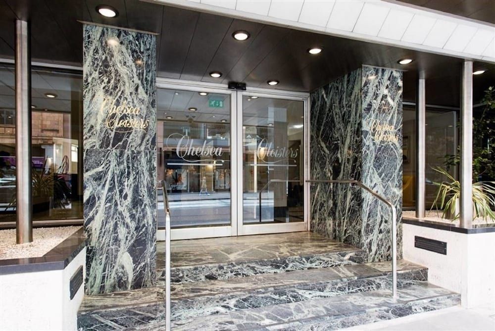 undefined Cozy & Stylish Apartment in Chelsea 2