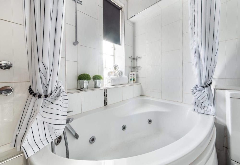 Cozy & Stylish Apartment in Chelsea Luxury Apartment, 2 Bedrooms, Non Smoking 9