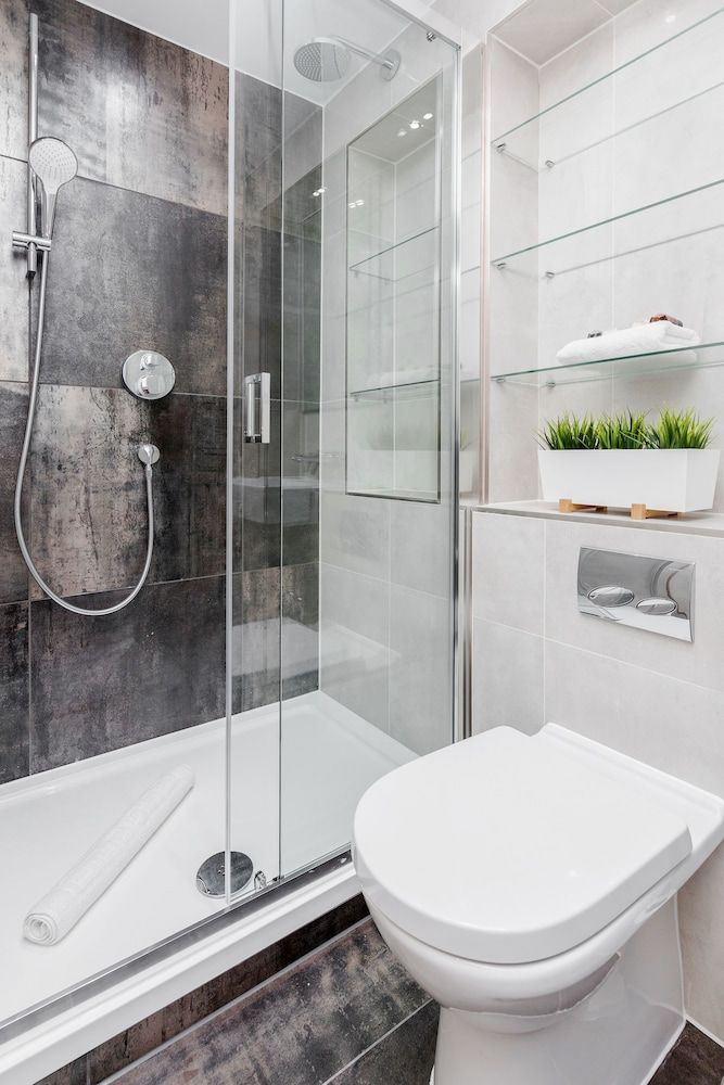 Roomspace Apartments -Walpole Court Apartment, 3 Bedrooms 20