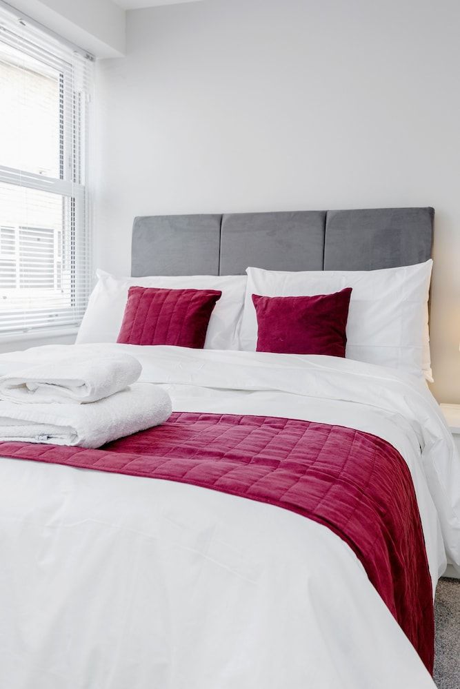 Roomspace Apartments -Walpole Court Apartment, 2 Bedrooms 4