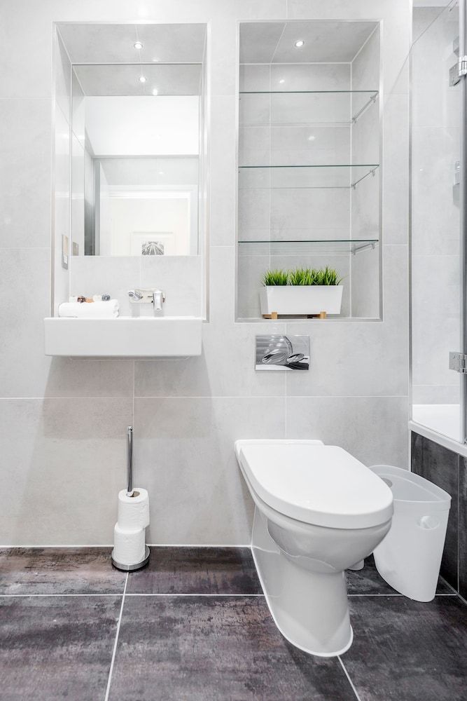 Roomspace Apartments -Walpole Court Apartment, 3 Bedrooms 18