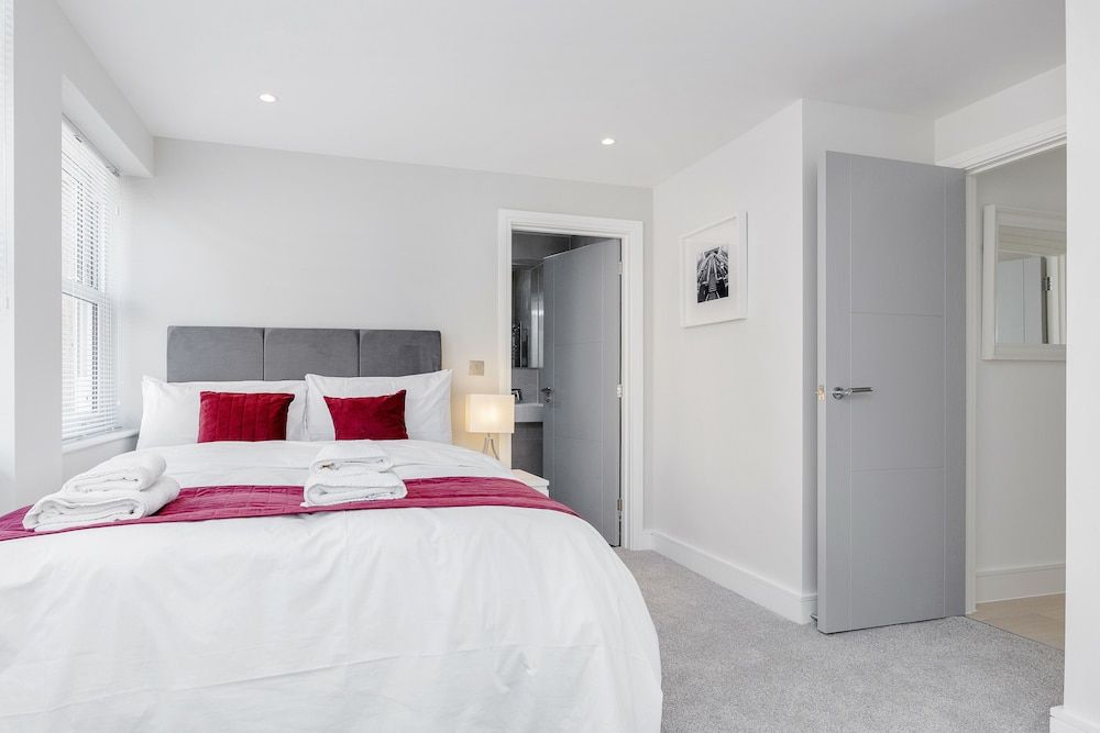 Roomspace Apartments -Walpole Court Apartment, 2 Bedrooms 2