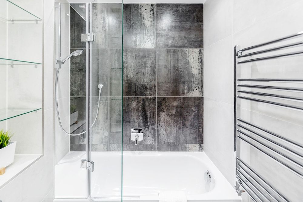 Roomspace Apartments -Walpole Court Apartment, 3 Bedrooms 16