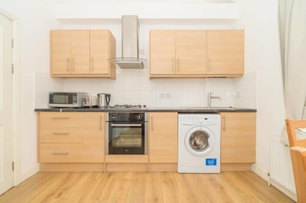 undefined PML Apartments Edgware Road 10