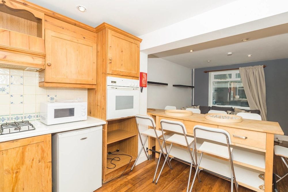 PML Apartments Victoria Apartment 12