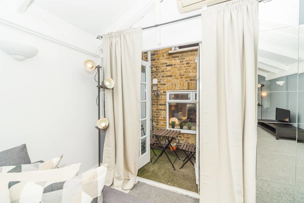 PML Apartments Victoria Apartment 18