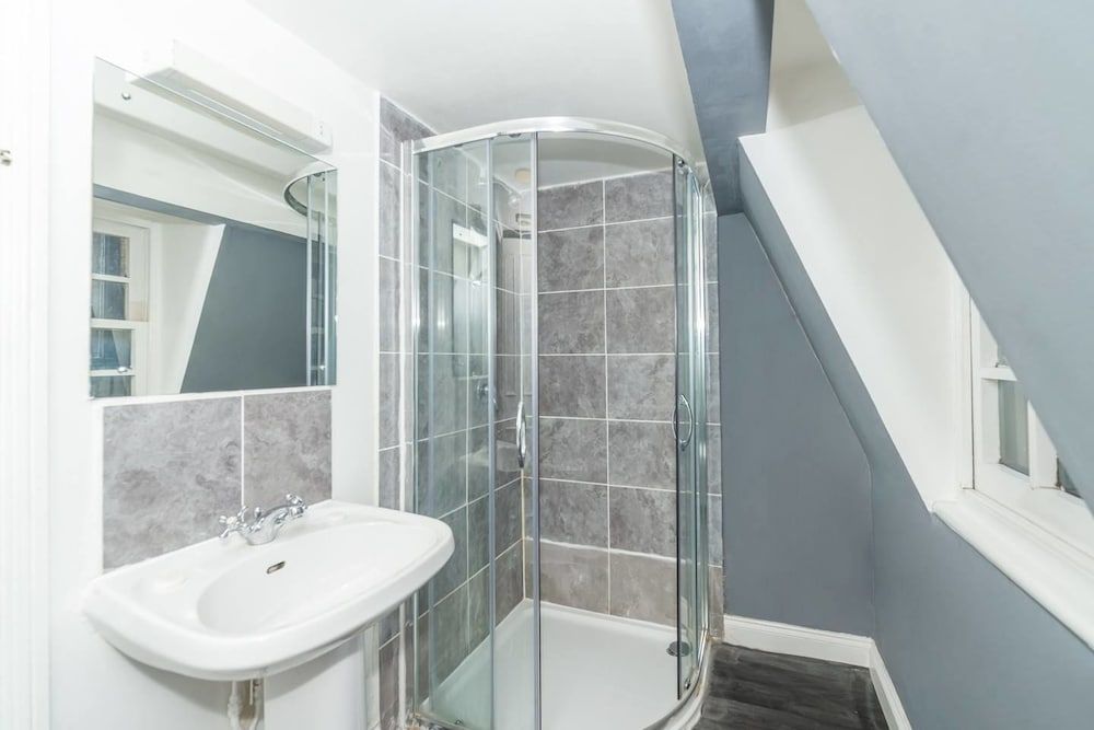 PML Apartments Victoria Apartment 20