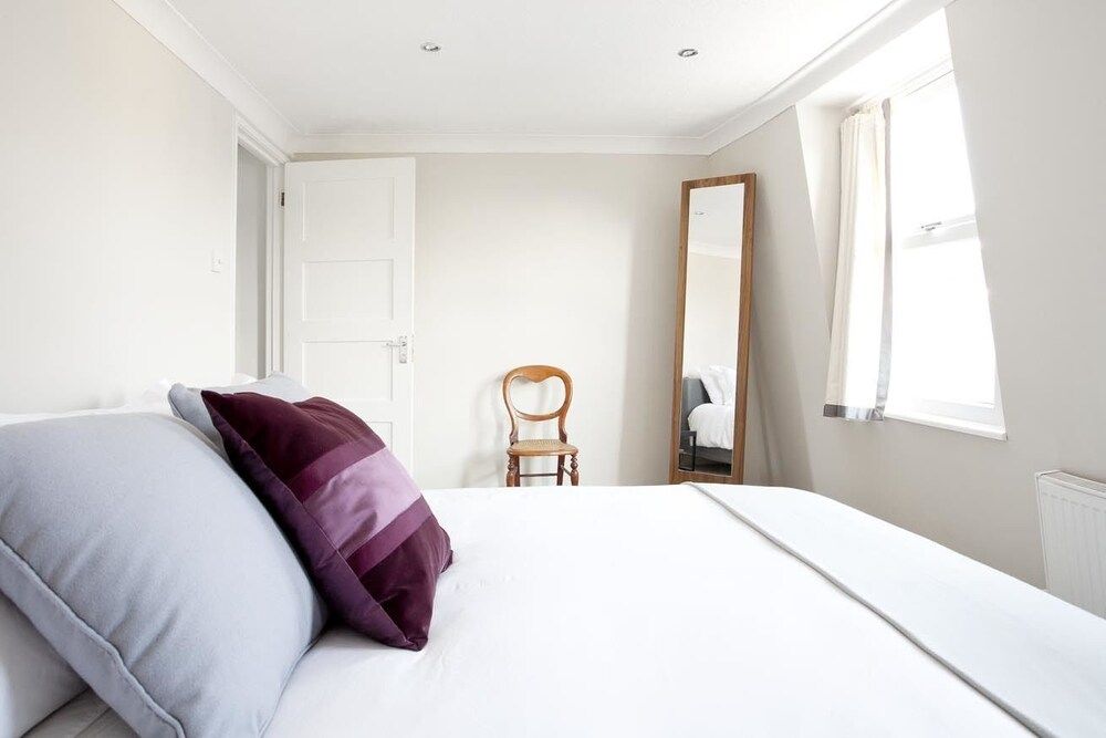 undefined Central Apartment with Wifi 4