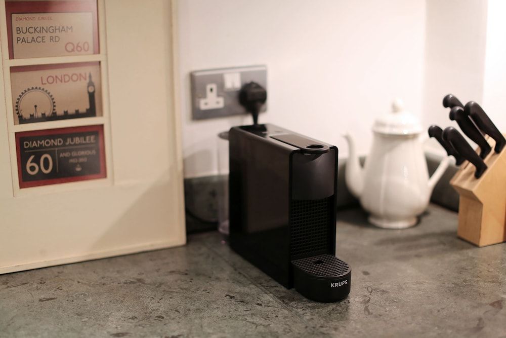 undefined Stay Retro in Soho 7