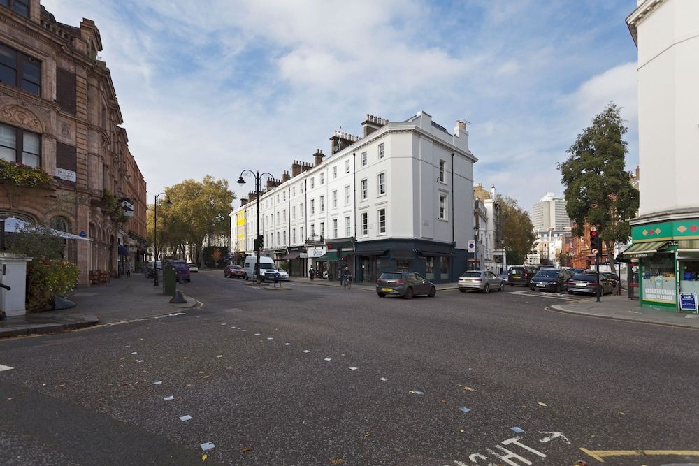 undefined Old Brompton 1 Charming Atmosphere 2