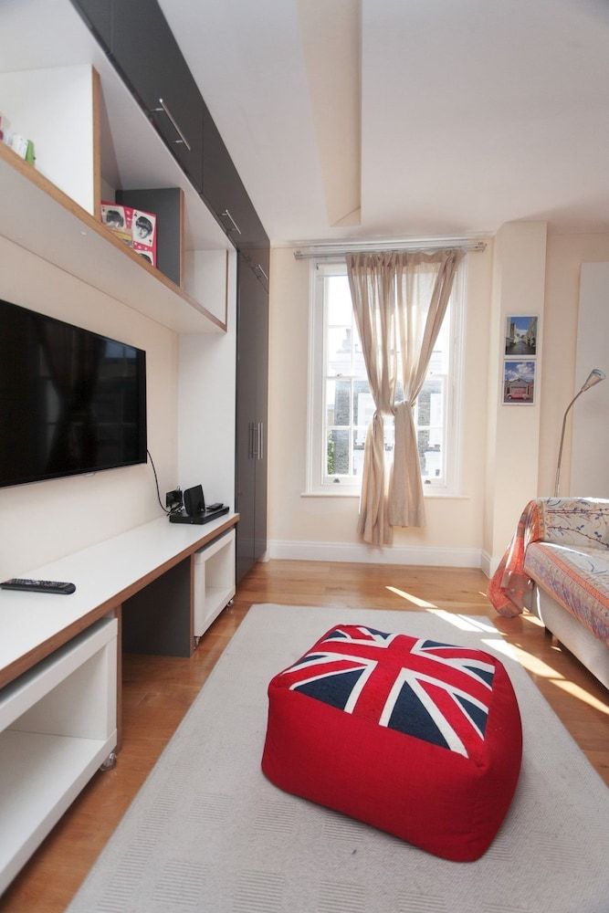 undefined Camden Town Colorful Market Atmosphere 9