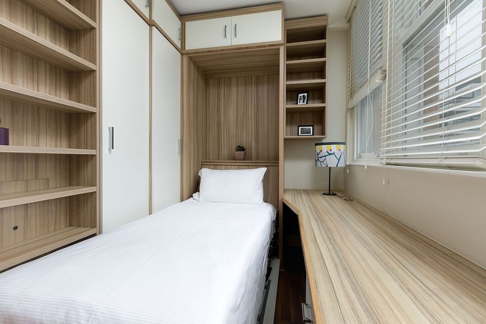 3 Beds 2 Baths Penthouse House, 3 Bedrooms 7