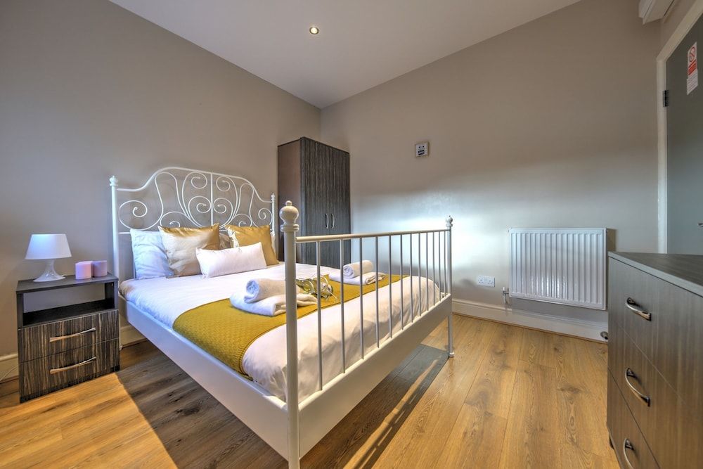 undefined CJ8 Medium Studio 9