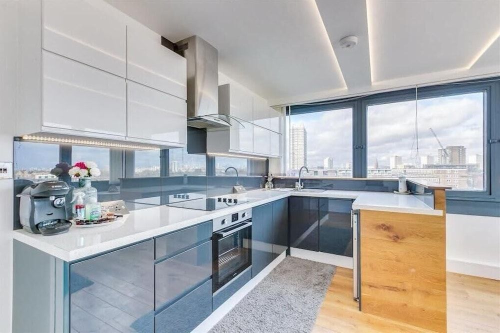 undefined 26 Penge House 6