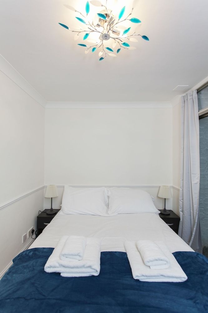 Victoria Magical Atmosphere with Patios Apartment, 2 Bedrooms 3