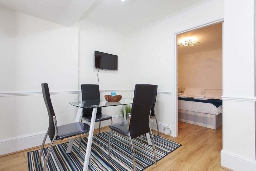 undefined Victoria Magical Atmosphere with Patios 8