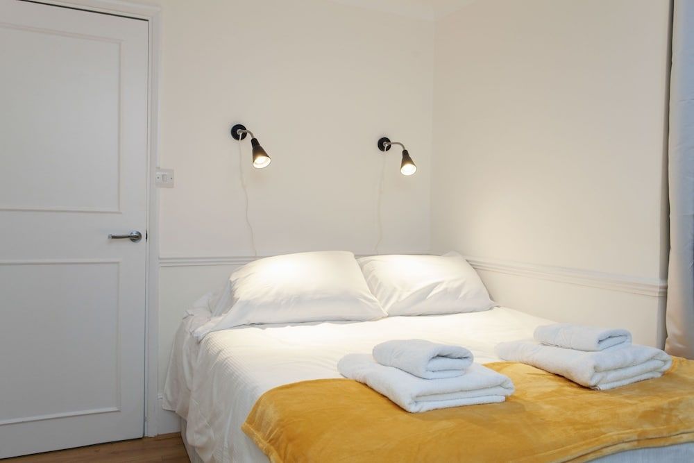 Victoria Magical Atmosphere with Patios Apartment, 2 Bedrooms 4