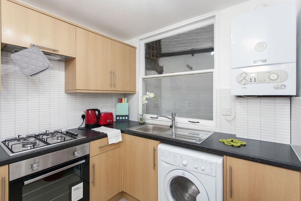 undefined Victoria Magical Atmosphere with Patios 6